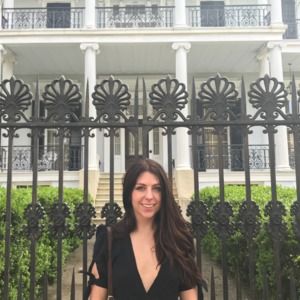 Meet your Posher, Cassandra